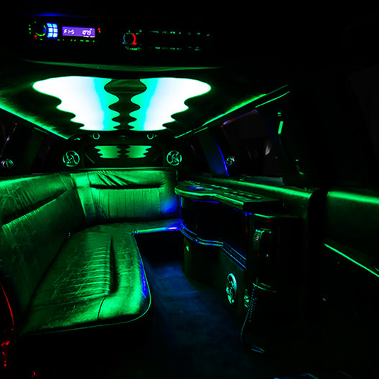 Super stretch limousine rental